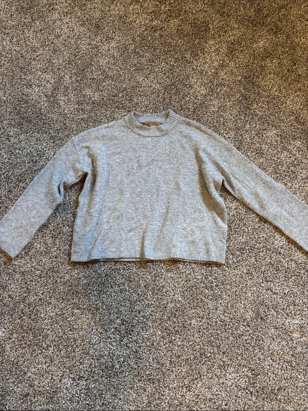 H&M gray sweater